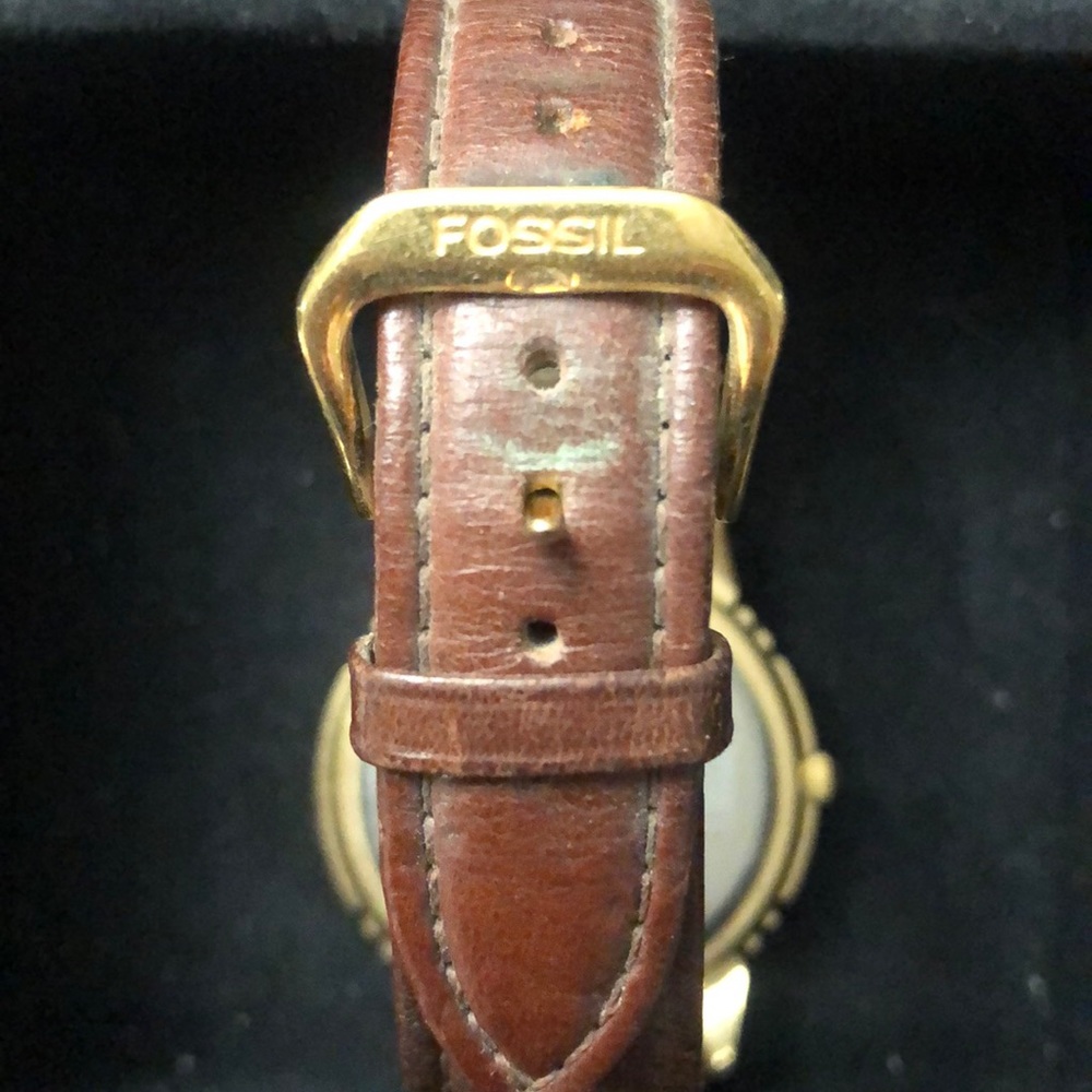 Vintage Fossil WB Tasmanian Devil Watch - Picture 2 of 4